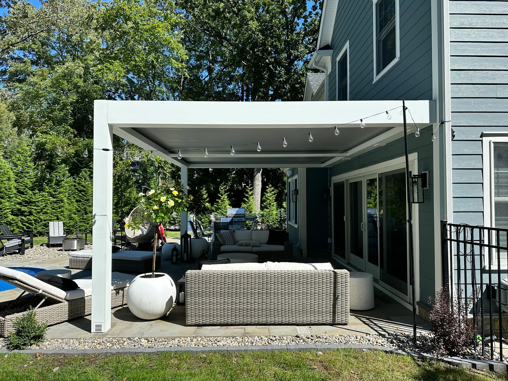 Minimalist Pergola Project